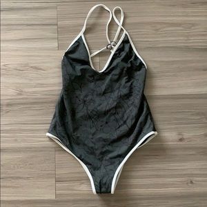 Acacia Ivy Full Piece (Paradise) S NWT